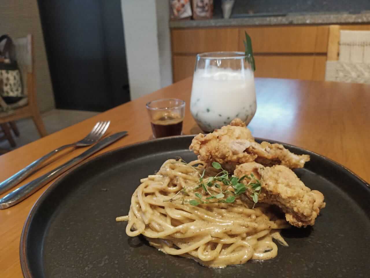 Creamy Brown Pepper dan Ice Coffee Cendol